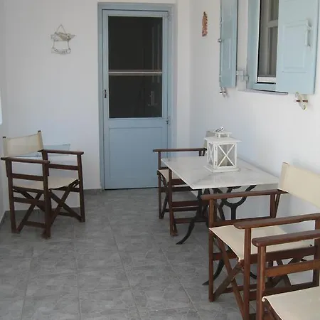 Myconian アパート アノ・メラ